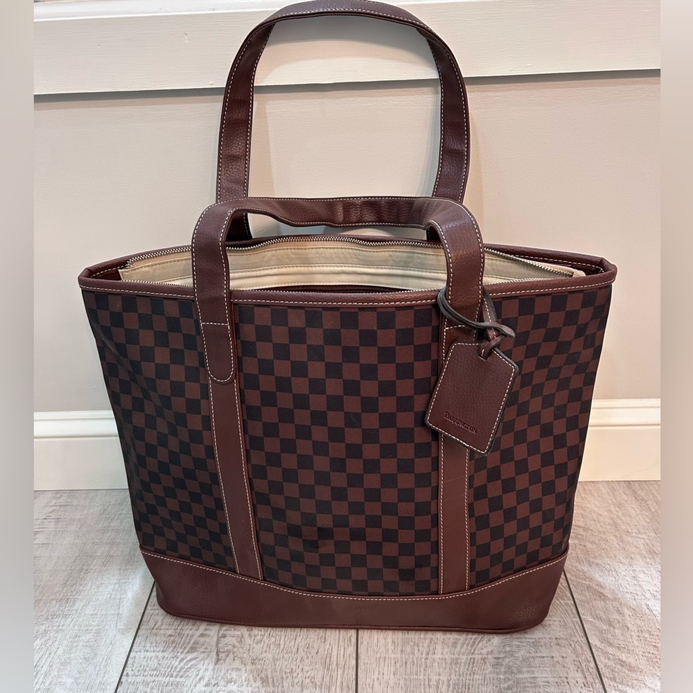 Perfect Condition / Never Used: Vintage Checkered Barrington Tote